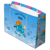 海の男の子の誕生日パーティーの下の青タコ ラージペーパーバッグ (裏面アングル)