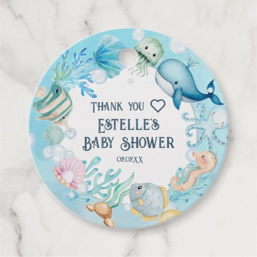 海の男の赤ちゃんの下の青い赤ちゃんシャワー フェイバータグ (正面)