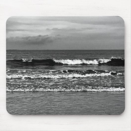 海の白黒写真が付いているマウスパッド マウスパッド (正面)