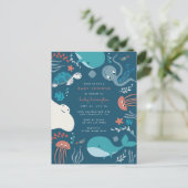 海の航海の赤ちゃんシャワーの下にかわいい インビテーションポストカード (スタンド正面)