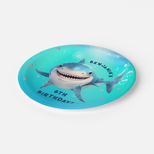 海の誕生日パーティーの下でサメ ペーパープレート (アングル)