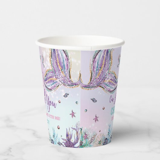 海の誕生日パーティーの下でシックなマーメイドテール 紙コップ (右)