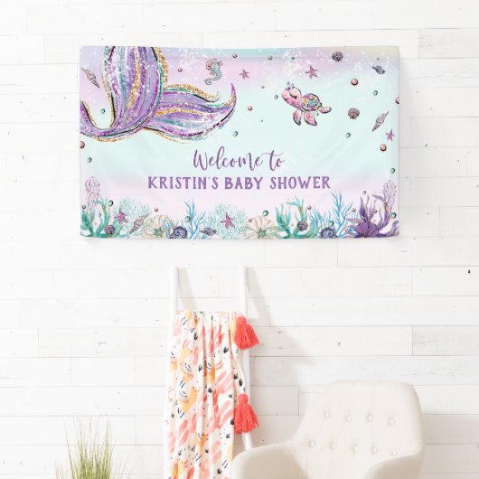 海の誕生日パーティーの背景の下のマーメイドテール 横断幕 (インサイチュ)