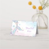 海の誕生日パーティーフードのテントの下の人魚 プレイスカード (裏面)