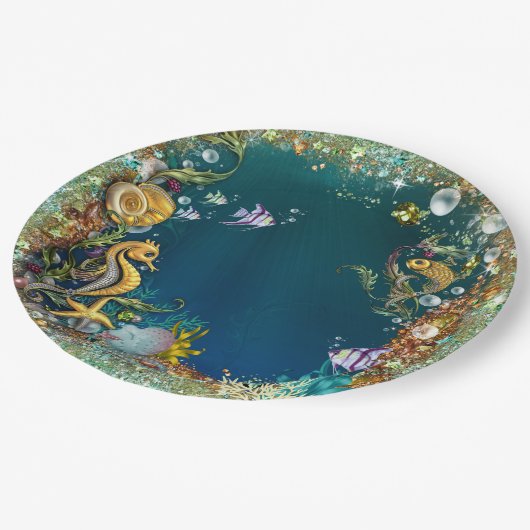 海の誕生日会の下で ペーパープレート (アングル)