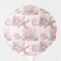 海の赤ちゃんシャワーの下で夢見る