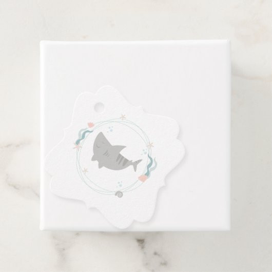 海の赤ちゃんシャワーの下で フェイバータグ (インサイチュ)