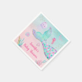 海の赤ちゃんシャワーの下の人魚ピンクの金ゴールド スタンダードカクテルナプキン (角)