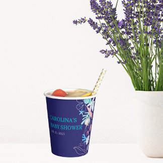 海の赤ちゃんシャワーの下の小さな真珠を紫 紙コップ