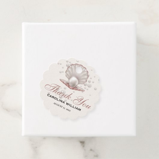 海の赤ちゃんシャワーの下の小さな真珠 フェイバータグ (インサイチュ)