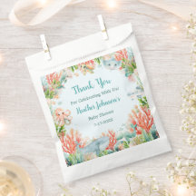 海の赤ちゃんシャワーの下の水色