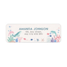 海の赤ちゃんシャワーの下の水色