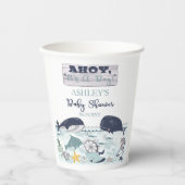 海の赤ちゃんシャワーの下の男の子だ 紙コップ (正面)