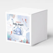 海の赤ちゃんシャワーの下の青いクジラ フェイバーボックス (正面サイド)