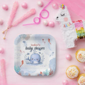 海の赤ちゃんシャワーの下の青いクジラ ペーパープレート (パーティー)