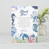 海の赤ちゃんシャワーの下の青い水色 サンキューカード (スタンド正面)