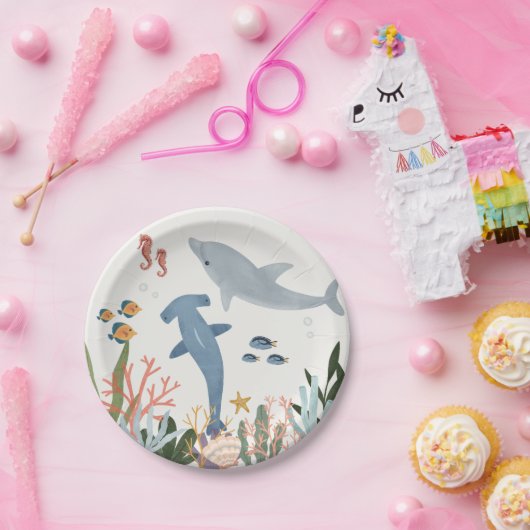 海の赤ちゃんシャワーまたは誕生日テーブルの下で ペーパープレート (パーティー)