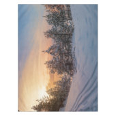 海の近凍っていくの雪の森の夕日 テーブルクロス (正面)
