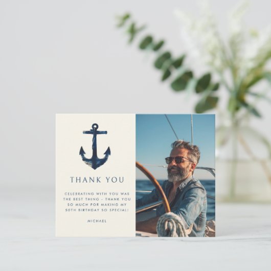 海の錨 モダン ネイビーブルー 写真 誕生日 サンキューカード (スタンド正面)