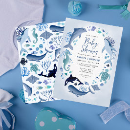 海の青い水の色の下で男の子のための赤ちゃんシャワー 招待状