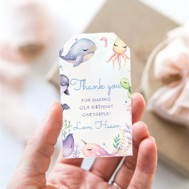 海の青い海の生命の誕生日パーティーの下 ギフトタグ