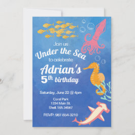 海の青い海の誕生日の招待の下 招待状