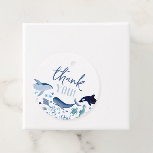 海の青い男の子の赤ちゃんシャワーの下に感謝 フェイバータグ (インサイチュ)