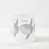 海の魚mola mola molaかわいい漫画 フロストグラスマグカップ (正面左)