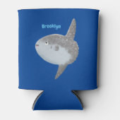 海の魚mola mola molaかわいい漫画 缶クーラー (正面)