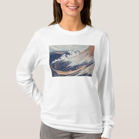 海の2つの小さい漁船 Tシャツ (正面)