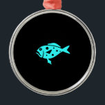 海のGlow_Aquaの青黒いハタ メタルオーナメント<br><div class="desc">人目を引く海の白熱、海上アイコン、水の青黒いハタのデザインの優れたクリスマスのオーナメントであなたの休日の木を飾って下さい。  または、それを好みますネックレスを身に着けて下さい。  この小さい"看守"は十分にカスタマイズ可能、余りにです。  背景色と共にサイズ、位置、色を、ハタの数、変え。 プラスは、あなた自身の文字およびグラフィックを加えます。 ちょうどかちりと言う音は"それを"カスタマイズ、遠くに行きます!  円があなたの事でなければ、違うなオーナメントのスタイルに容易に転換できます。</div>