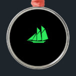 海のGlow_Green-on-Blackのクリッパー船 メタルオーナメント<br><div class="desc">人目を引く海の白熱、海上アイコン、緑黒いクリッパーの船デザインの優れたクリスマスのオーナメントであなたの休日の木を飾って下さい。 または、それを好みますネックレスを身に着けて下さい。 このスタイリッシュで小さいスクーナー船は十分にカスタマイズ可能、余りにです。 背景色と共にサイズ、位置、色を、クリッパー船の数、変え。 ちょうどかちりと言う音は"それを"カスタマイズ、遠くに行きます! 円があなたの事でなければ、違うなオーナメントのスタイルに容易に転換できます。</div>