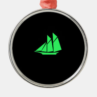 海のGlow_Green-on-Blackのクリッパー船 メタルオーナメント