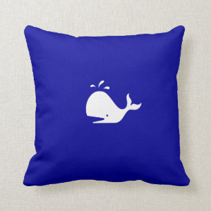 海のGlow_White-on-Blueのクジラ クッション