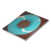 海のtouch:コーヒーの水色のボウル ノートパッド (回転)