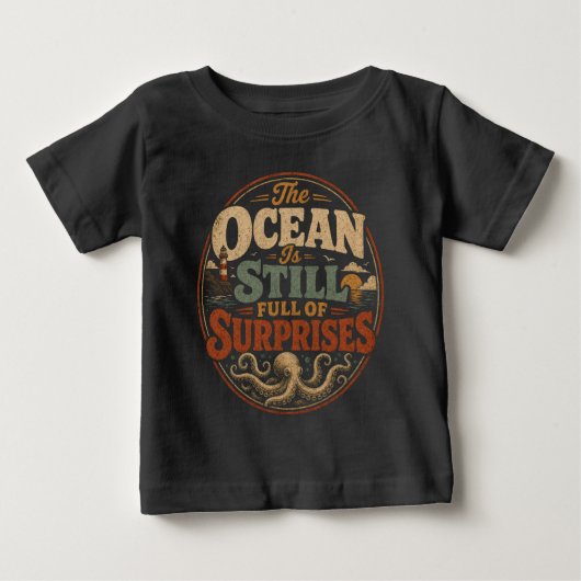 海はまだまだ驚きに満ちている ベビーTシャツ (正面)