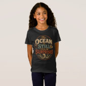 海はまだまだ驚きに満ちている Tシャツ (正面フル)