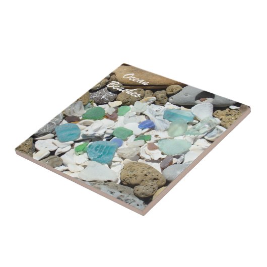 海はタイルの芸術の装飾的で青い海ガラスを浜に引き上げます タイル (側面)