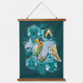 海を渡る海の馬に乗るアクアマン 吊り下げ型タペストリー (正面)
