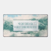 「海を渡る」感動的引用文 デスクマット (正面)