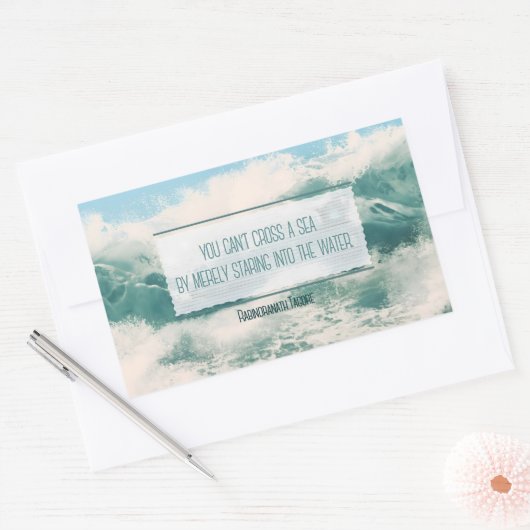 「海を渡る」感動的引用文 長方形シール (封筒)