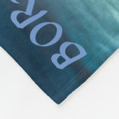 海を渡るBora Boraの日没 フリースブランケット (角)