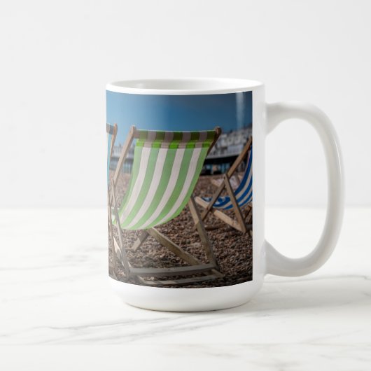 海を見るデッキチェア コーヒーマグカップ (右)