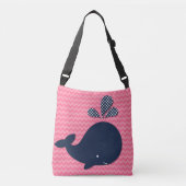 海アニマルネイビーホエールオンピンクシェブロントートバッグ クロスボディバッグ (正面)
