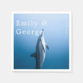 海イルカ沿岸のネイビーブルー結婚 スタンダードカクテルナプキン (正面)