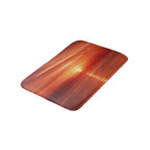 海カラフルでの日の出、劇的な雲。 バスマット (アングル)