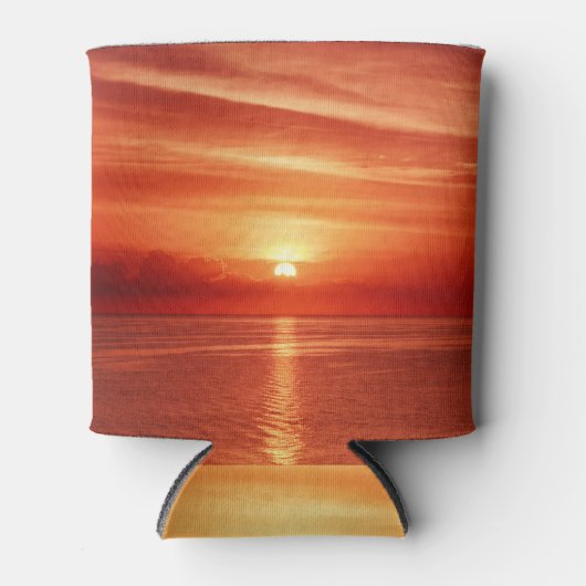 海カラフルでの日の出、劇的な雲。 缶クーラー (正面)