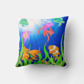 海カラフル魚の下で クッション (裏面)