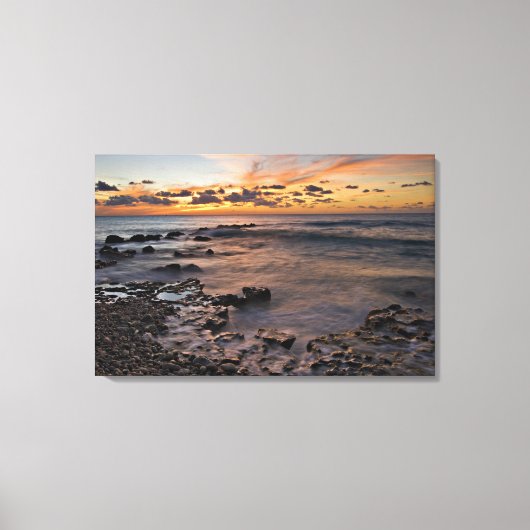 海カリブの、ケイマン諸島。クラッシュ波2 キャンバスプリント (正面)