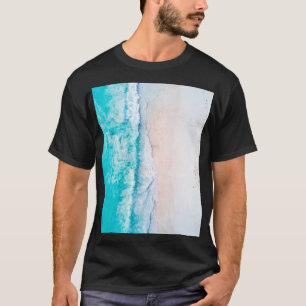 海ビーチ、美しい風景、旅行テーマ。 Tシャツ